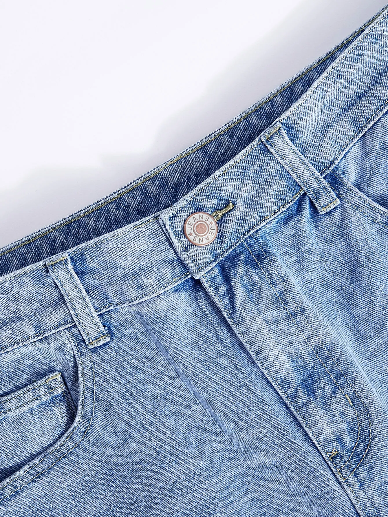 Men Ripped Slant Pocket Light Wash Jeans