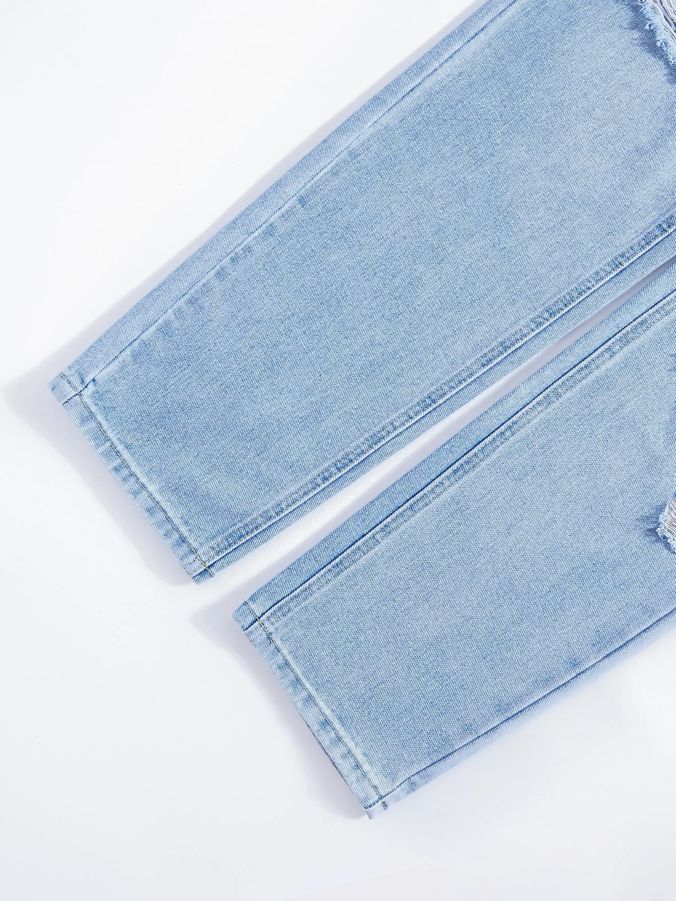 Men Ripped Slant Pocket Light Wash Jeans