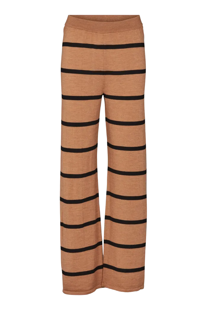 Vera Wide - Apple Cinnamon / Black